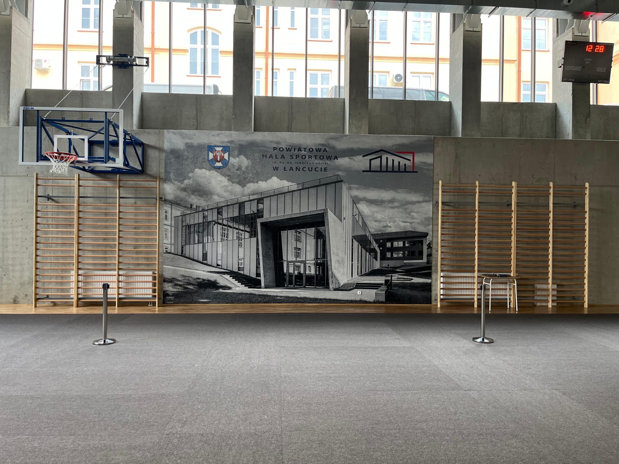 Mural w Hali Sportowej w Łańcucie