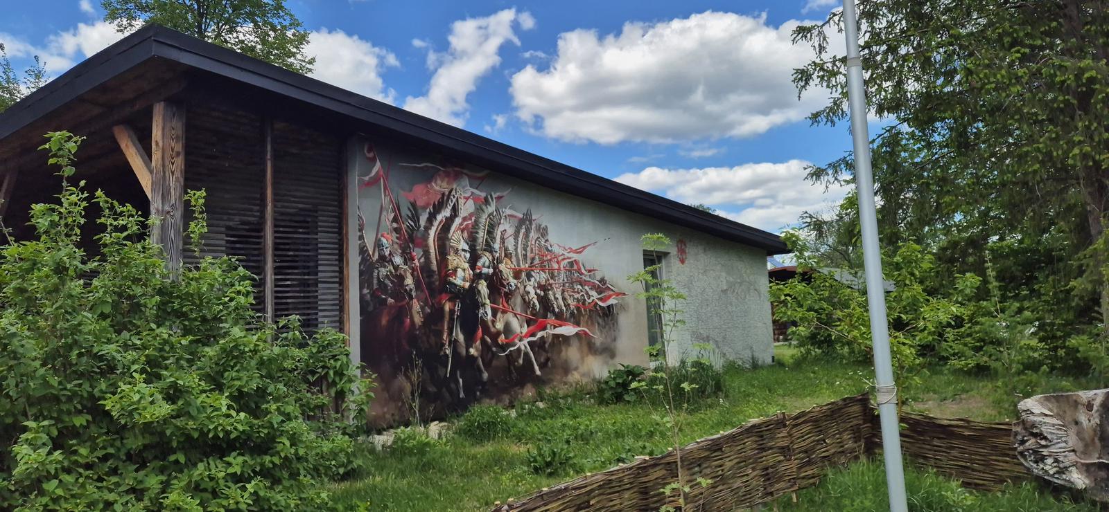 Mural z motywem Husarii , Gorajec